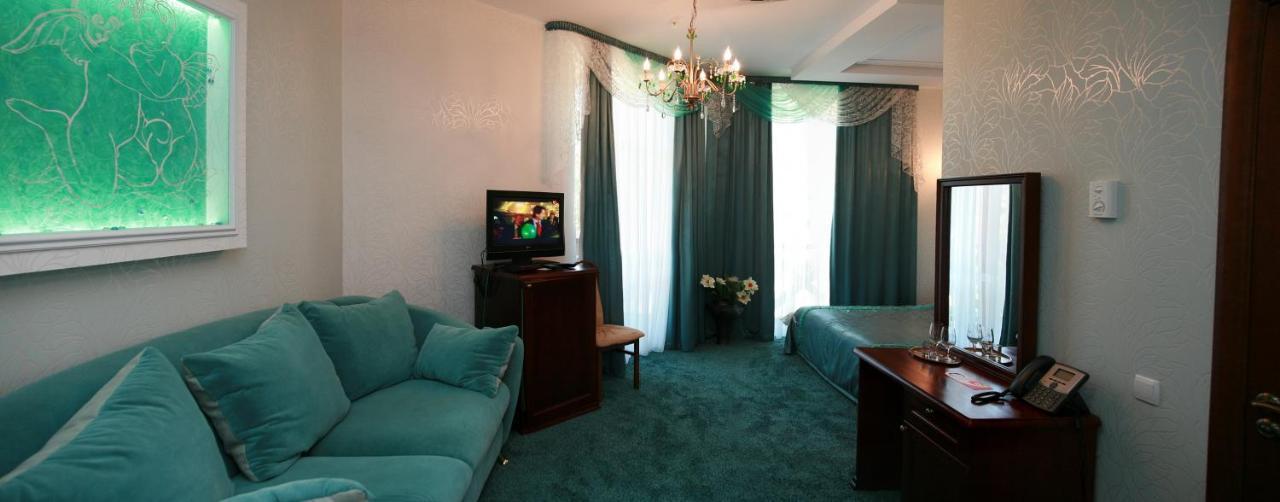 Optima Collection Park Hotel 이바노프란키우스크 외부 사진